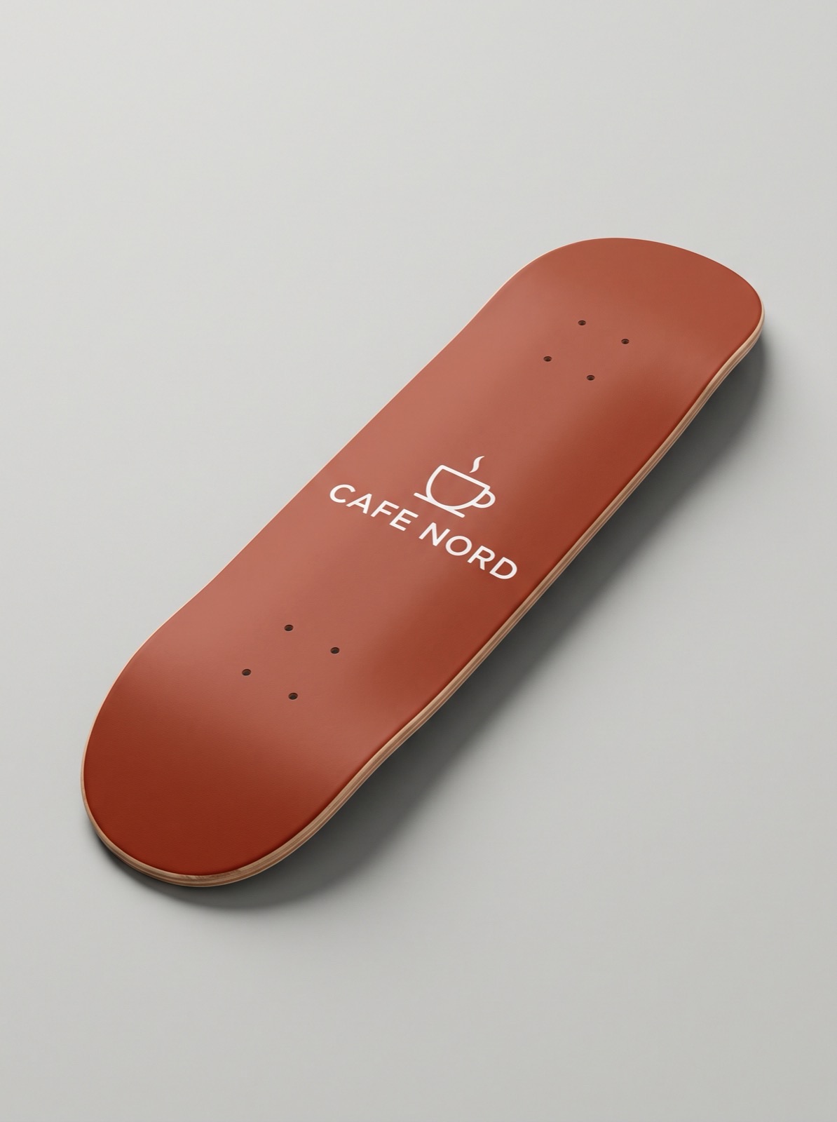 Planche avec le logo d'un commerce